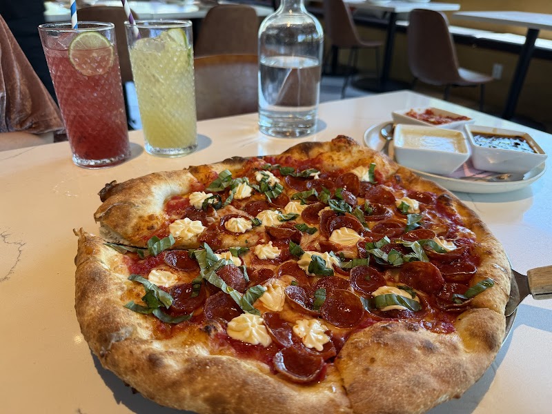 Sonoma Pizza Co. - photo 3
