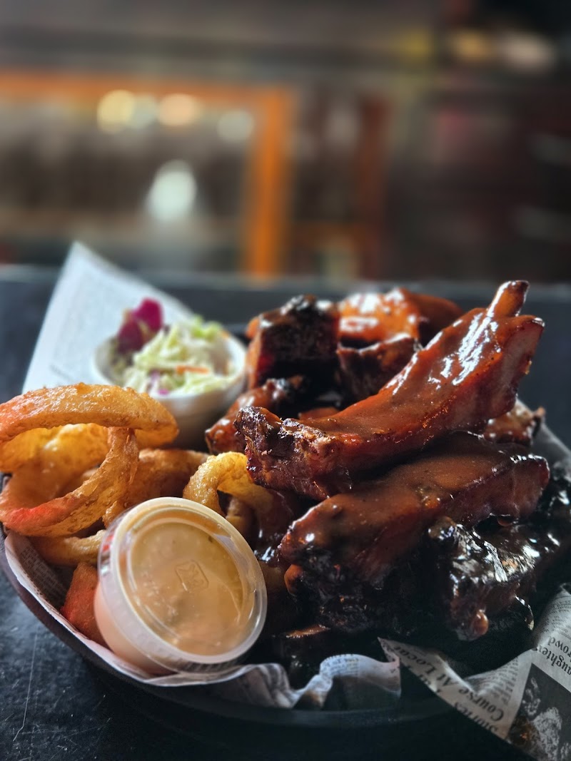 Smokin' Willies BBQ - Barbecue Restaurant & Event Venue - Catering in Galesburg, Illinois