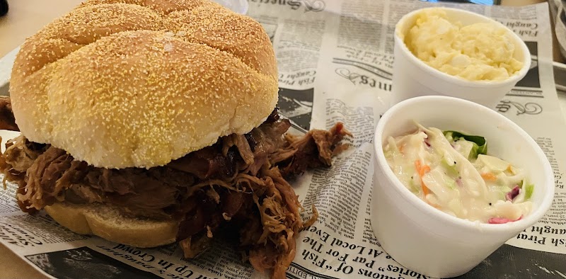 Smokin' Willies BBQ - Barbecue Restaurant & Event Venue - photo 2