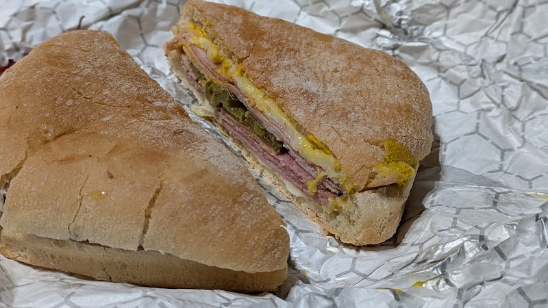 Manzano's Beachside Deli - photo 2