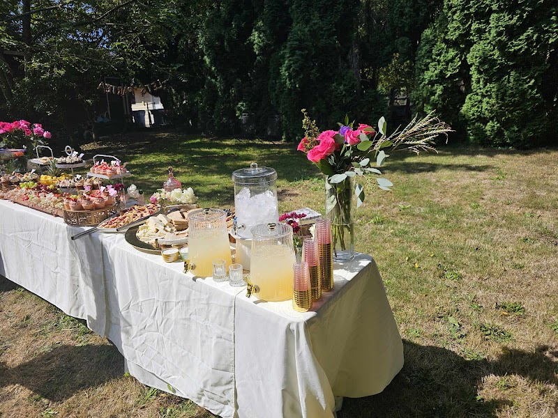 Elle & Co. Events + Bar - photo 3