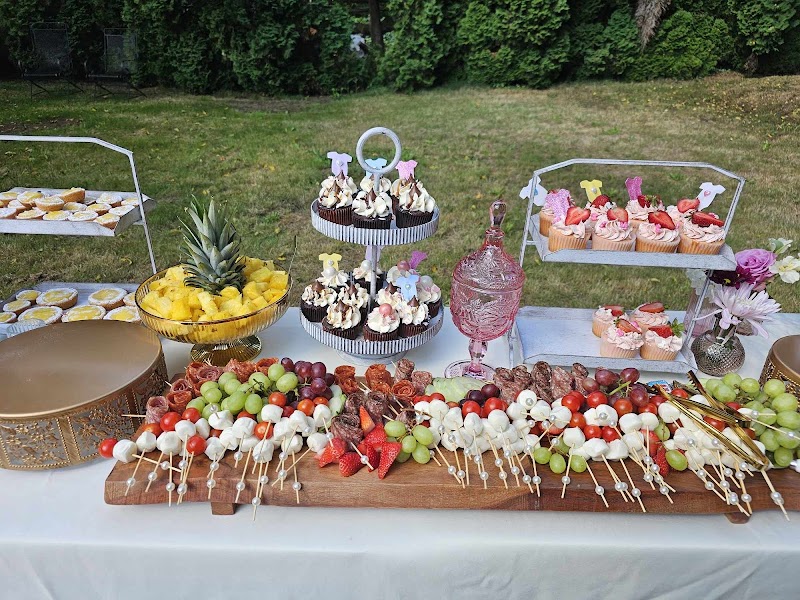 Elle & Co. Events + Bar - photo 5