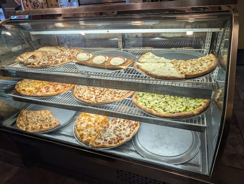 Uncle Joe's Pizza - photo 2