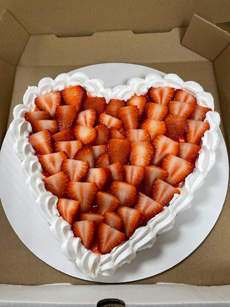 Michele's Bakery and Sweet Shoppe - photo 3