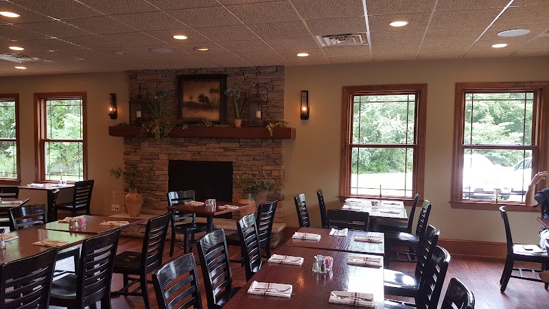 Rode's Fireside Restaurant - photo 2