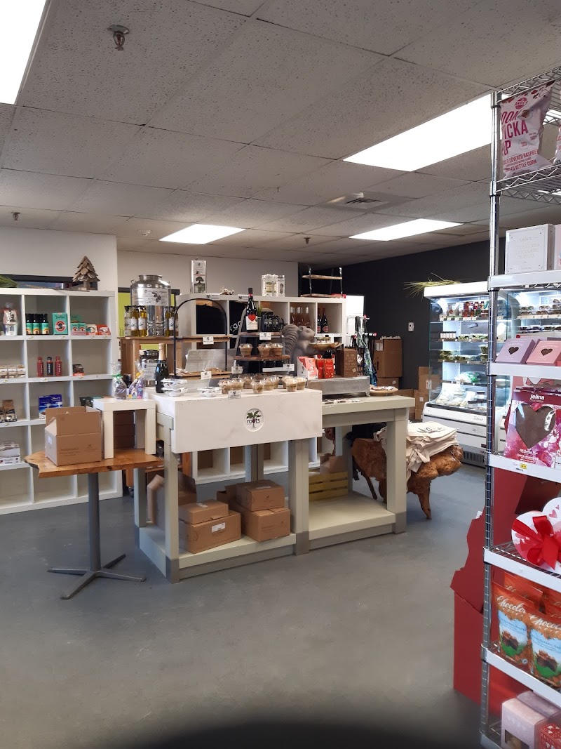 Roots Natural Foods Market. Kitchen + Organic Juice Bar - photo 5
