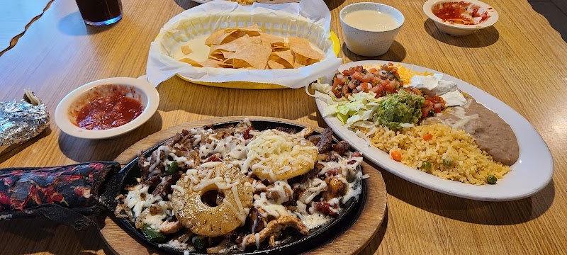 Los Tres Hermanos Mexican Restaurant - Catering in Collinsville, Oklahoma