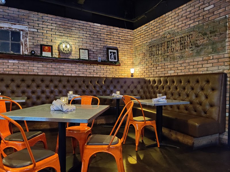 BOOTLEGGERS FOOD & DRINK - photo 4