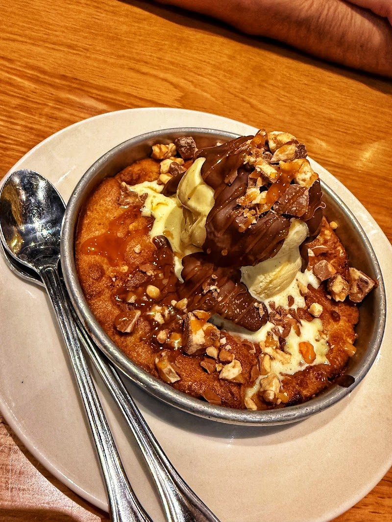 BJ's Restaurant & Brewhouse - photo 3