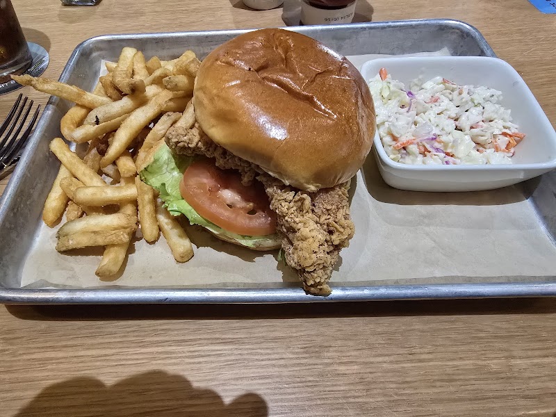 BJ's Restaurant & Brewhouse - photo 5