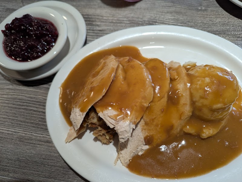 Holiday's Restaurant - photo 5