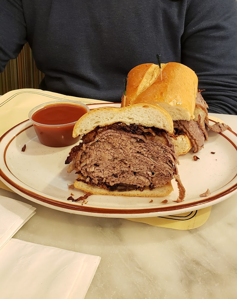 Zan's Deli - photo 5