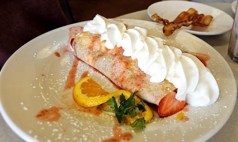 Ghini's French Caffe - photo 3