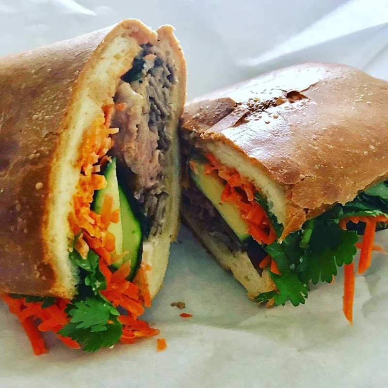 L J's Deli - photo 4