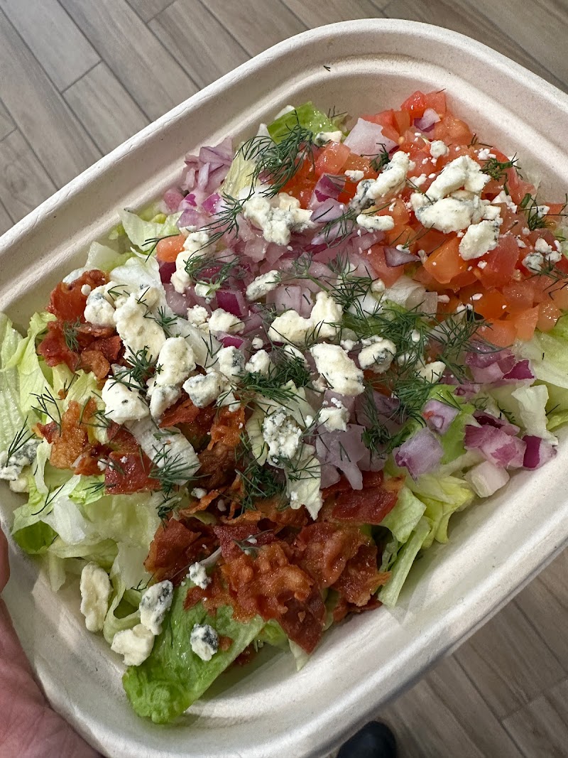 L J's Deli - photo 3