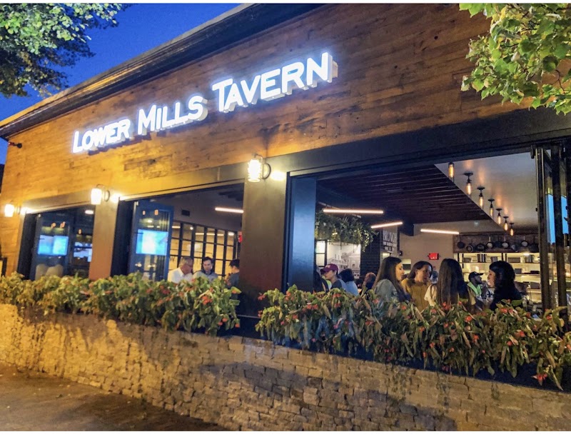 Lower Mills Tavern - photo 2