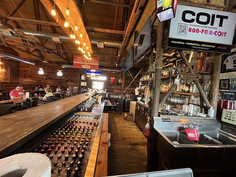 Wolf Pack Woodfired Tavern - photo 4