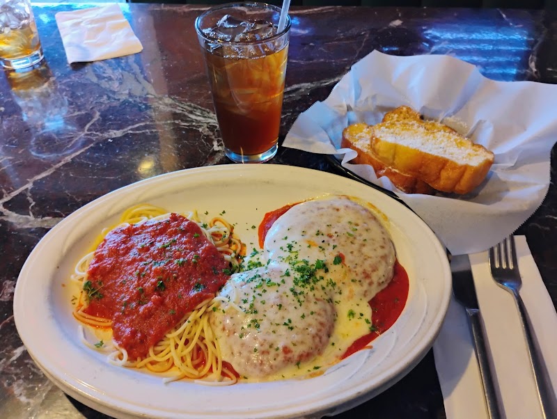Anzio's Italian Restaurant - photo 3