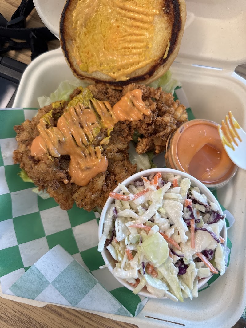 Cap's Food Shack - photo 3