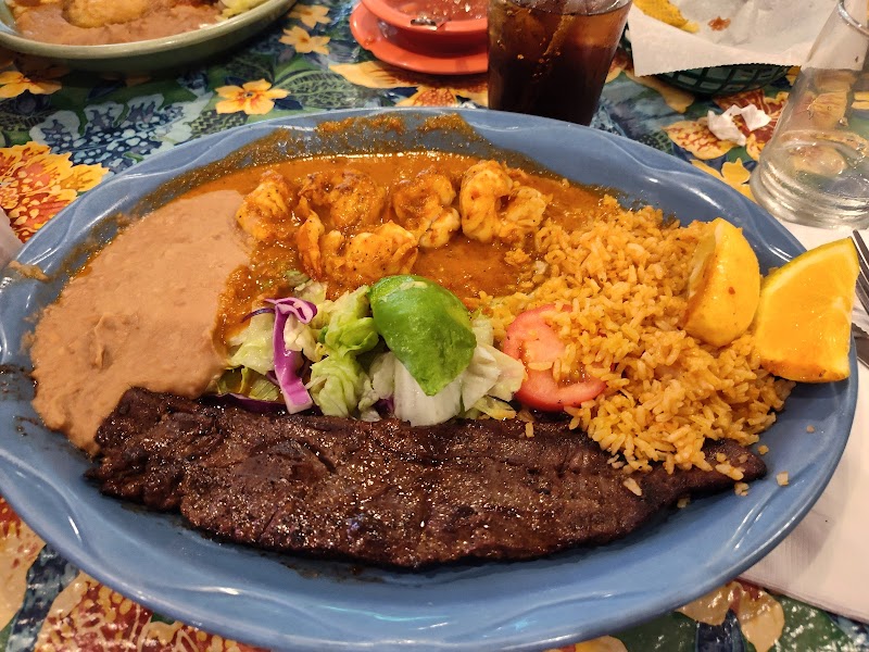 Las Palmas Mexican Restaurant and Bar - photo 3