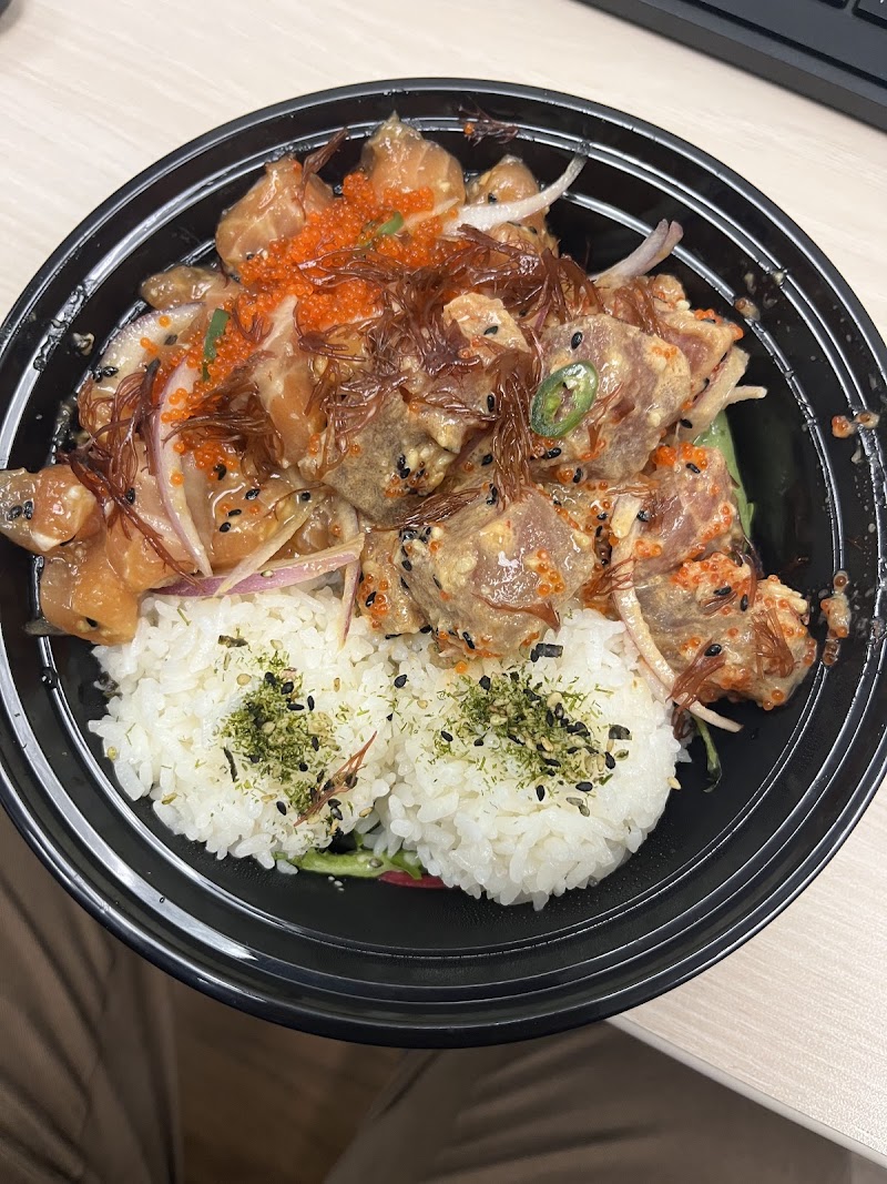 Bonito Poke Hawaiian Cafe - photo 4