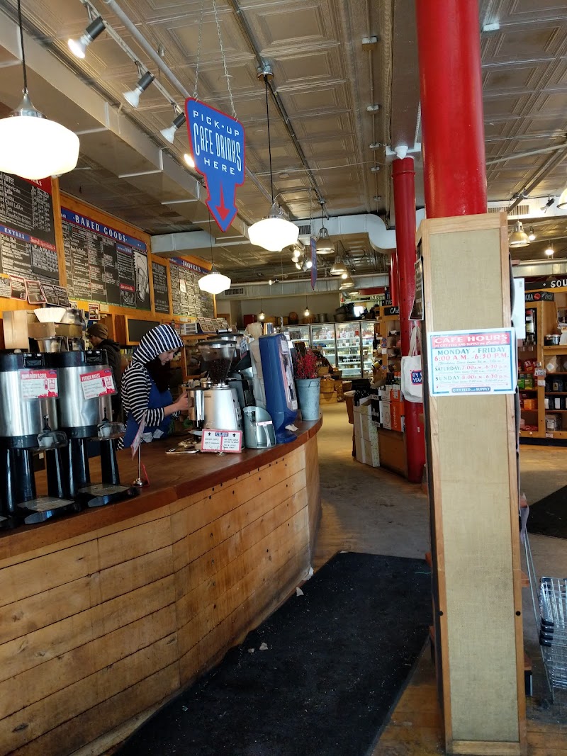 City Feed and Supply - photo 4