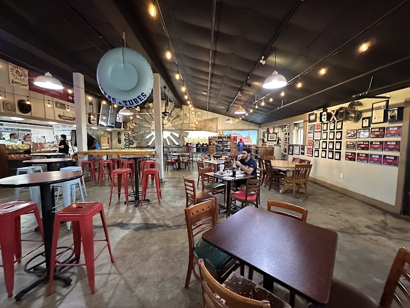Tyler's Barbeque - photo 4