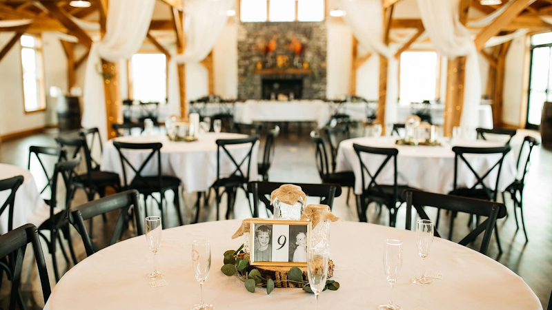 Fox Meadow Barn - Catering in Winchester, Virginia
