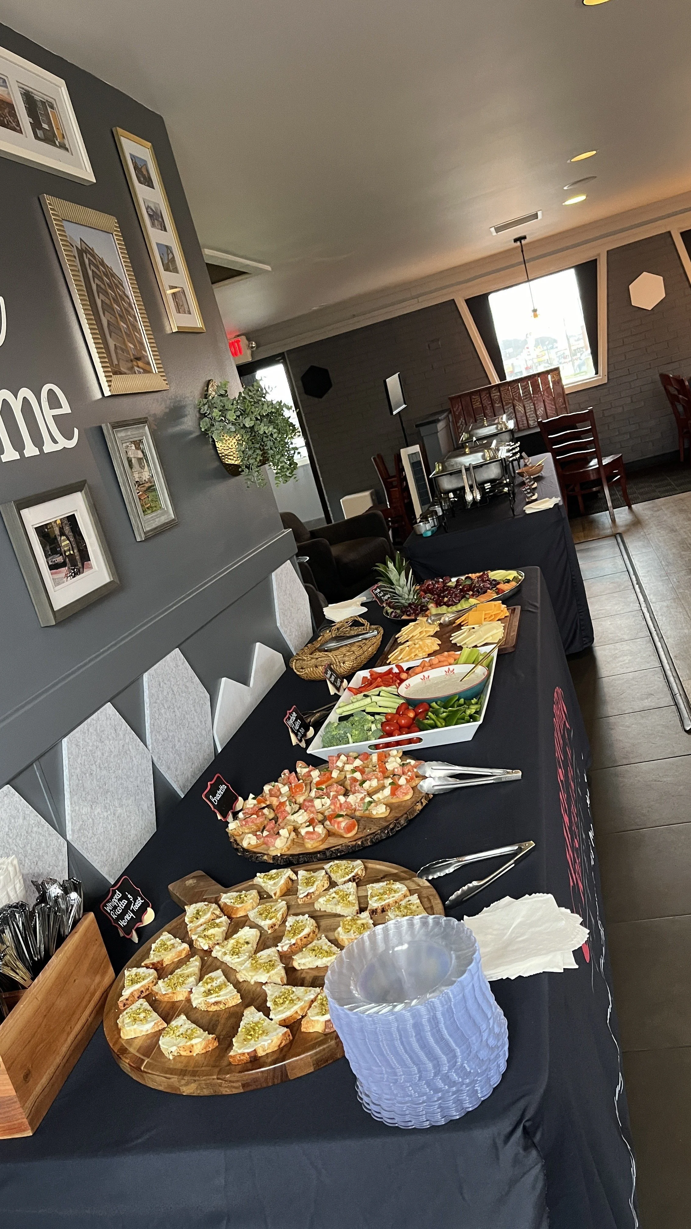 Christopher's Restaurant & Catering - photo 3