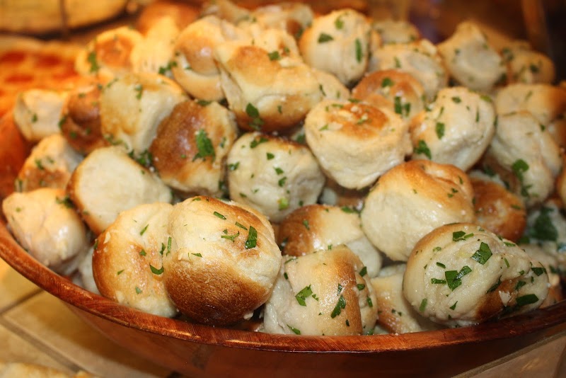 Mangiano Pizza Restaurant Catering & Private Events - photo 2