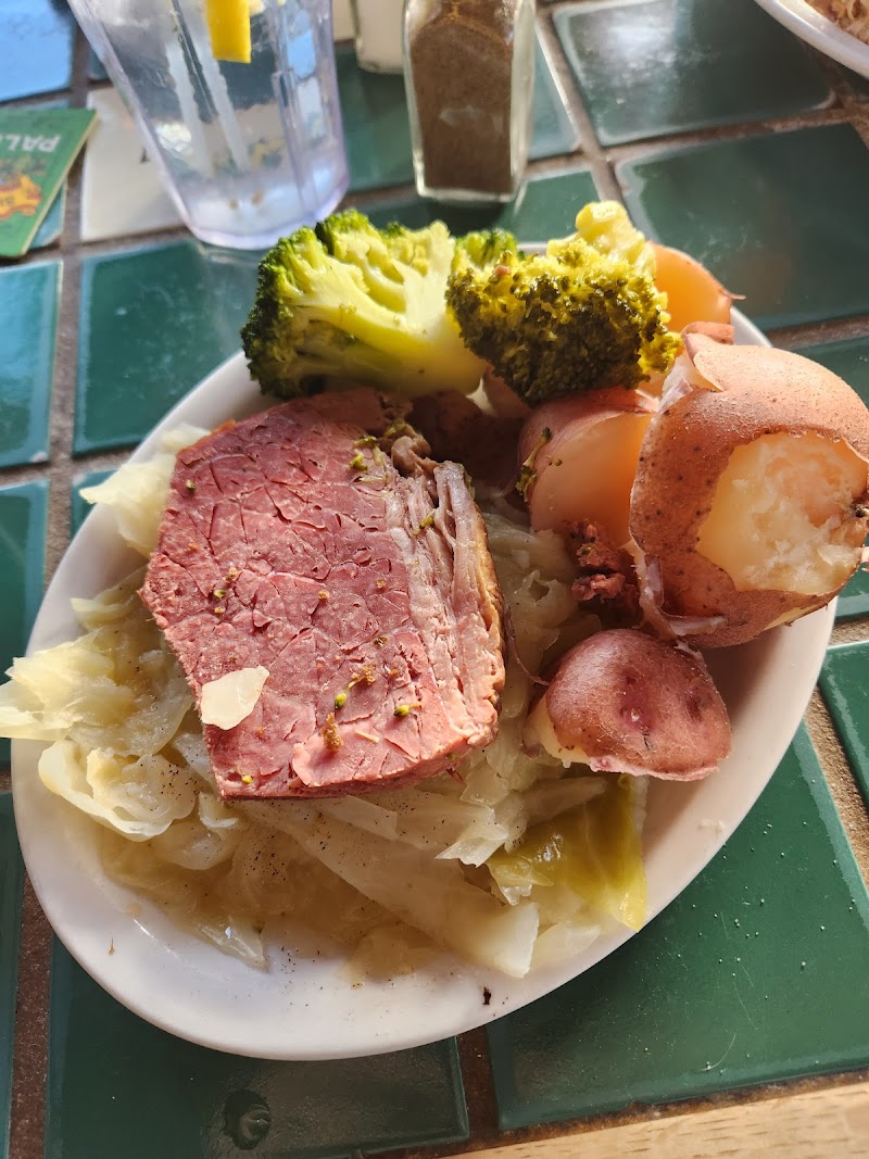 Hannah Flanagan's Pub & Eatery - photo 4