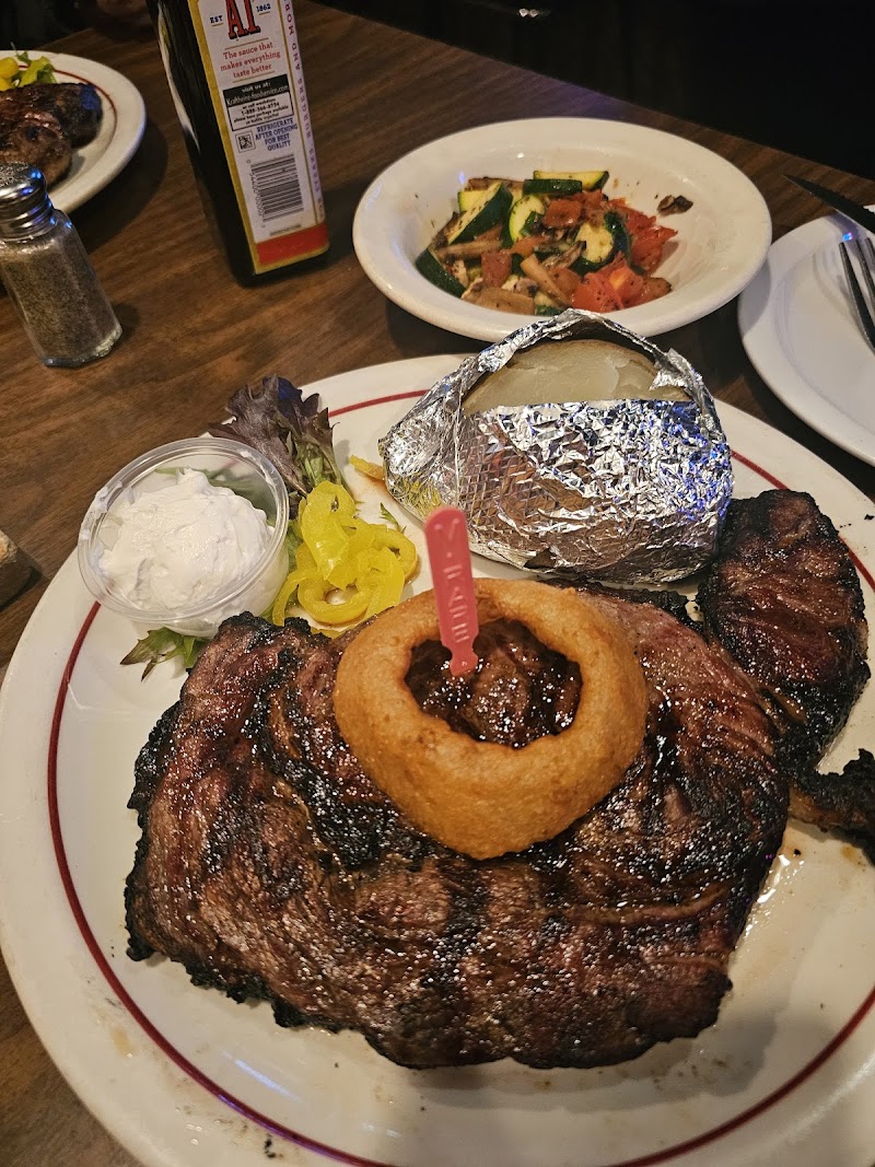 Vince's Ristorante - photo 3