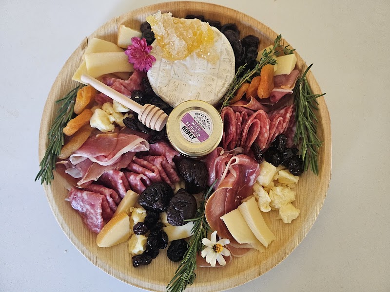Fig & Honey Lavish Grazing - photo 3