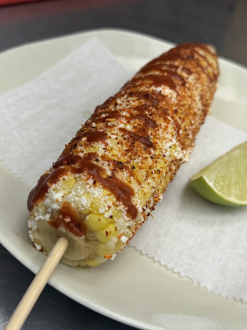 Umami Tsunami Taqueria - photo 3