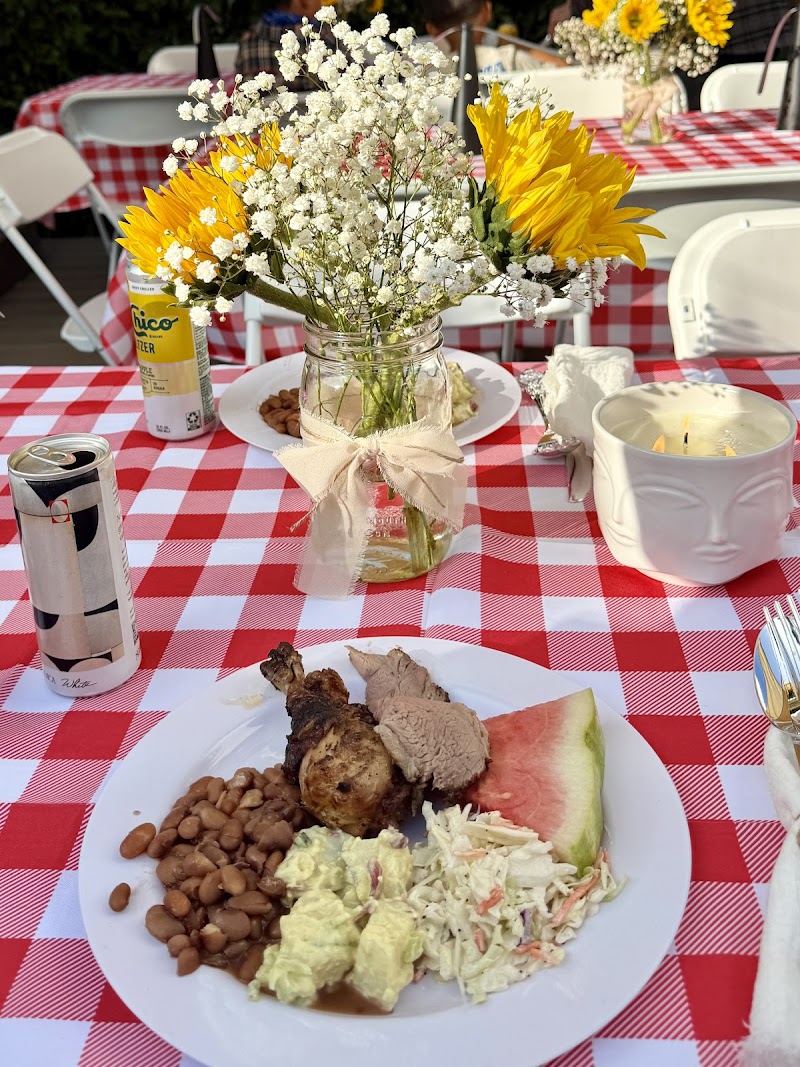 Buck's BBQ - photo 3
