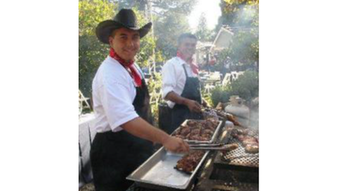 Buck's BBQ - photo 2