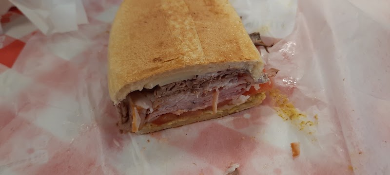 Carolina Deli - photo 3