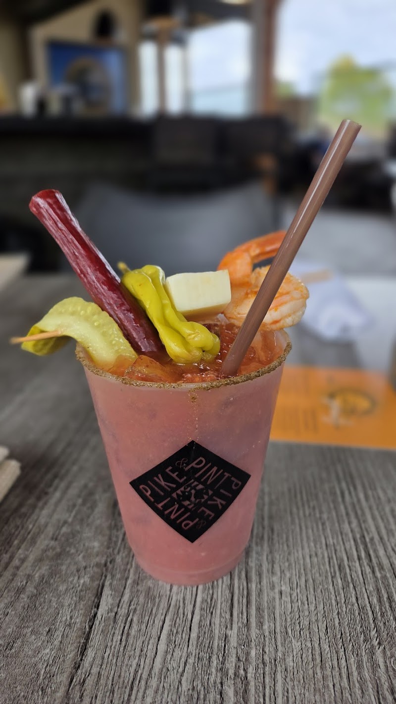 Pike & Pint Grill - photo 4