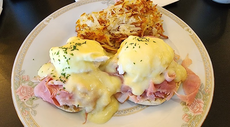 Drake's Bistro - photo 2