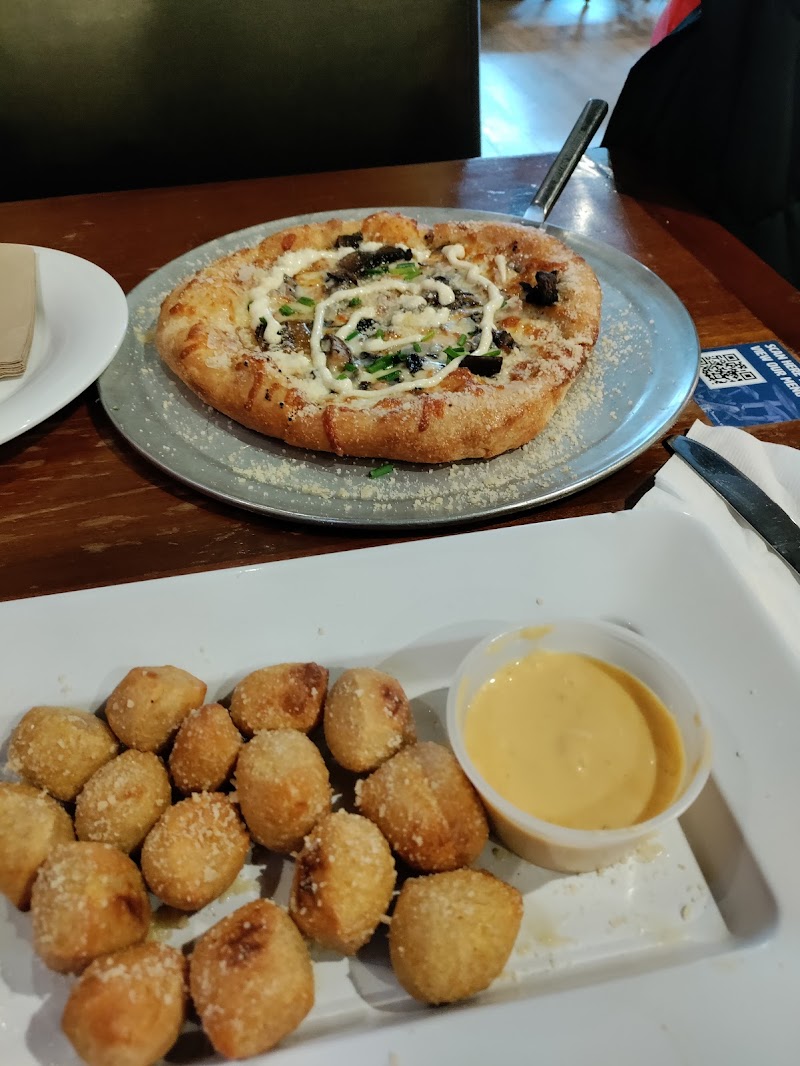 Mellow Mushroom Owensboro - photo 5