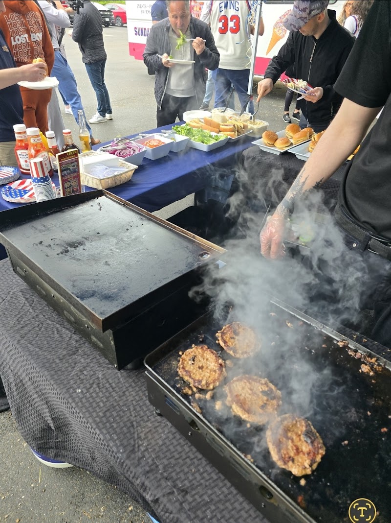 Better Burger Catering & Food Truck - photo 2