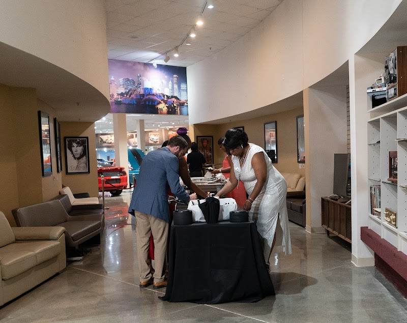 Roy-El Catering - photo 5