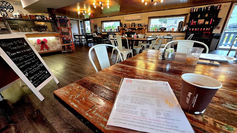 The Farmhouse at Verona Beach - photo 4