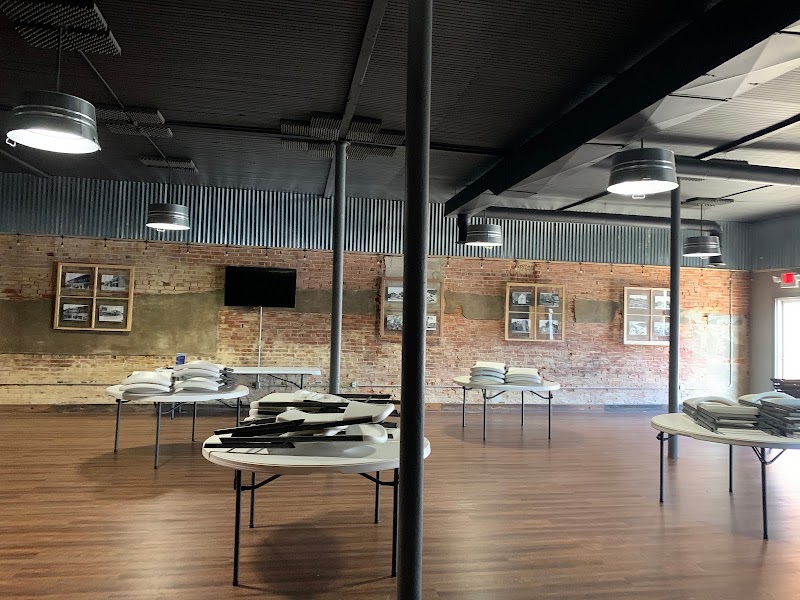 The Studio - Catering in Nashville, Illinois