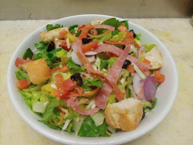 Sutton's Family Italian Restaurant - photo 5