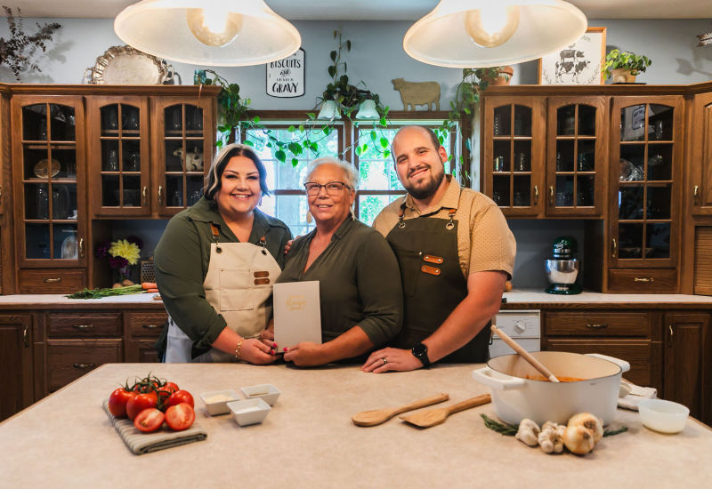 White Linen Catering and Rental Service LLC - photo 4