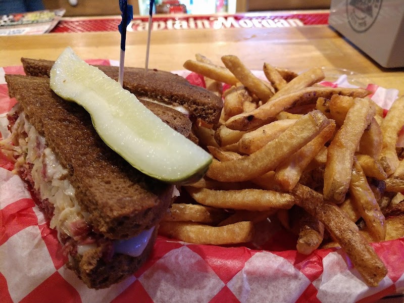 Billy Bob's Sports Bar and Grill - photo 5