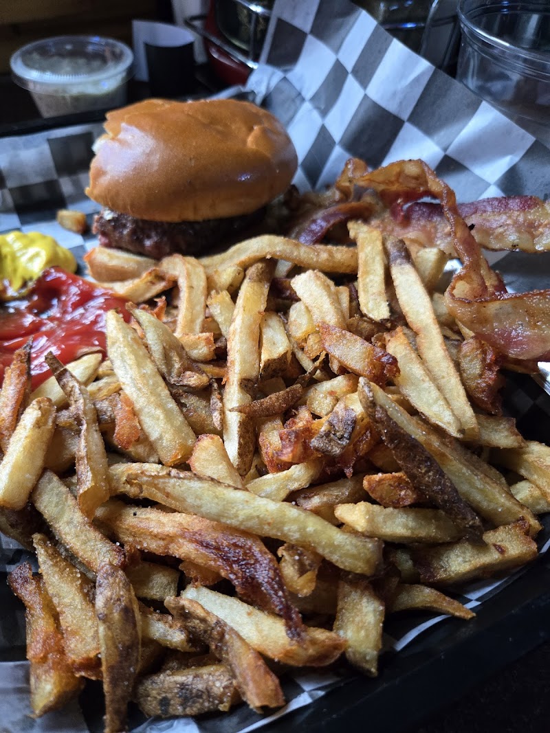 Billy Bob's Sports Bar and Grill - photo 2