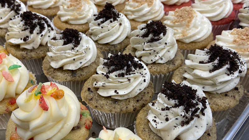 Coco's Lip Smacking Cupcakes - photo 5