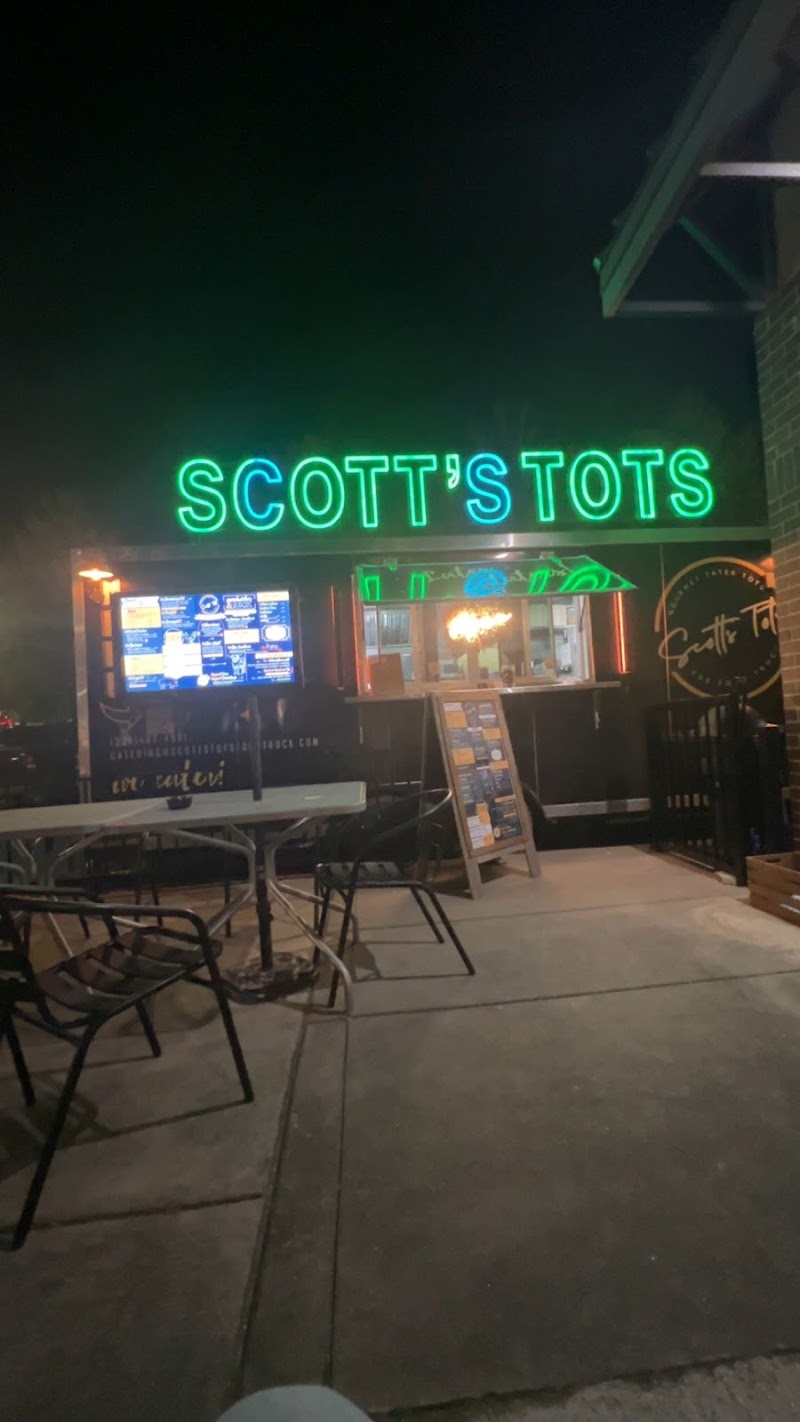 Scott's Tots Food Truck - photo 5
